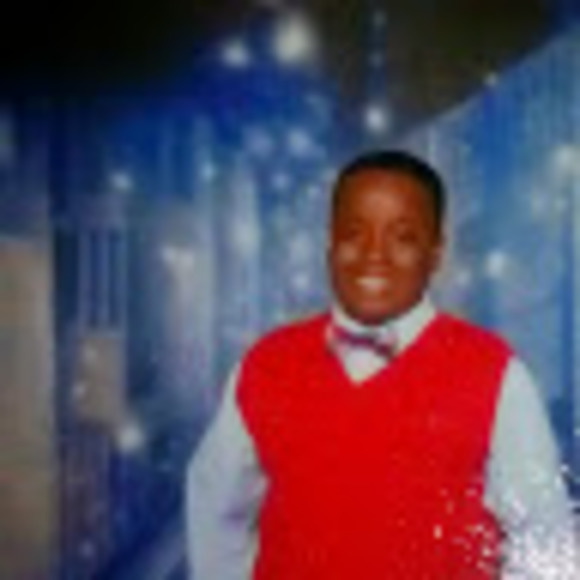 Meet your Posher, Laticia - Picture 1 of 1